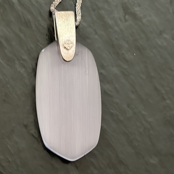 Kendra Scott Matching Inez Pendant Necklace & Aragon Drop Earrings Silver Set - Picture 7 of 10